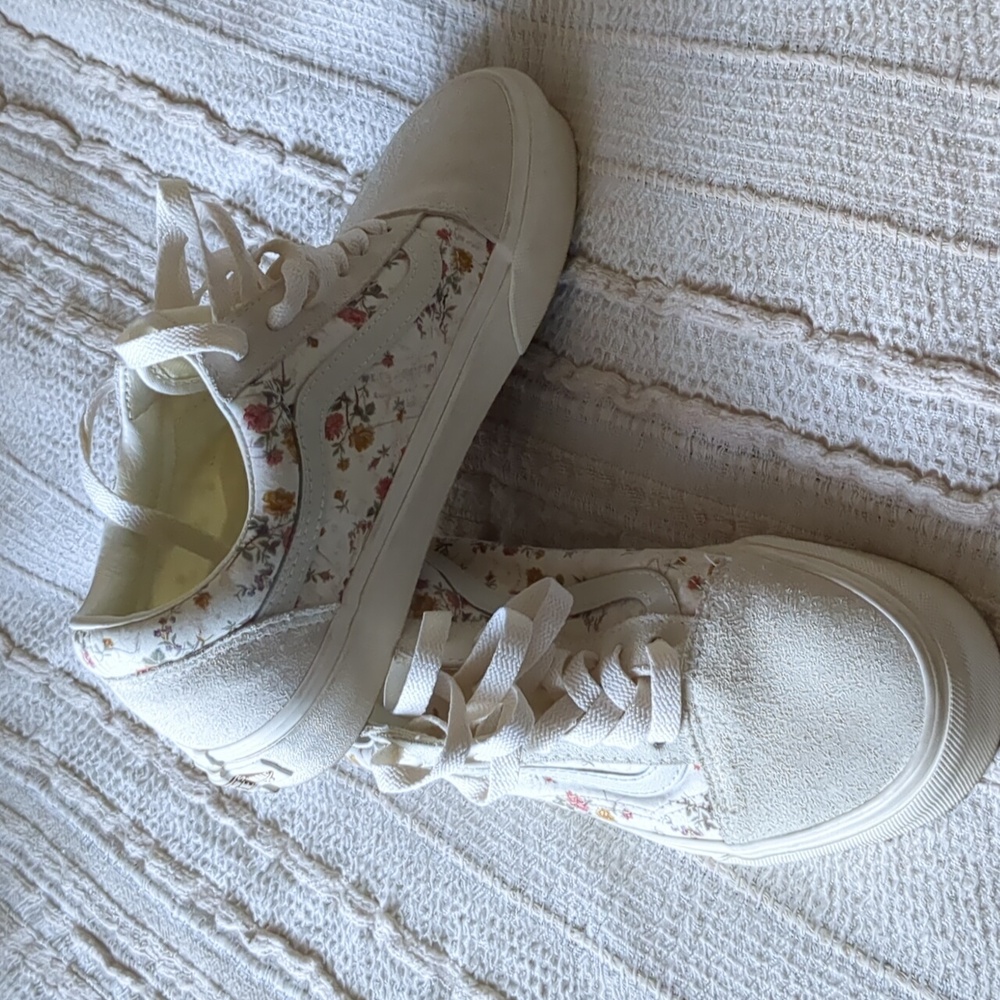 Old Skool Vintage floral/marshmallow Vans women's 7